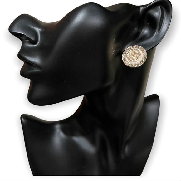 Large Round Rhinestone Flower Stud Earrings - Picture 2 of 3